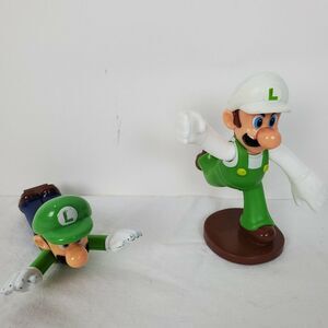 McDonald's Luigi Super Mario Bros‎ Fire Power Figure + Pipe Toy